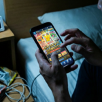 【結論】オリパは深夜に当たりやすい？時間帯の噂を検証｜確率の仕組みと“残り口数”で勝率を上げる方法